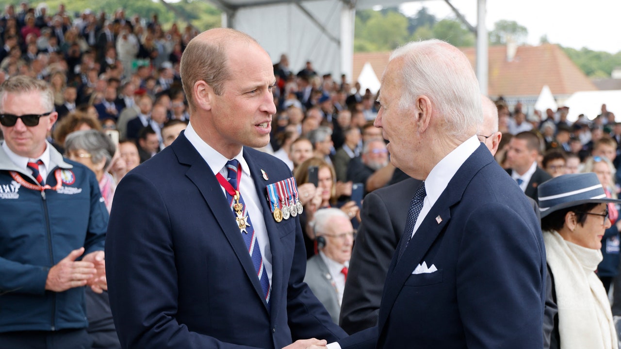 הנסיך וויליאם מצטרף למנהיגים עולמיים כשהוא מייצג את המלך צ'ארלס ביום השנה ל-D-Day