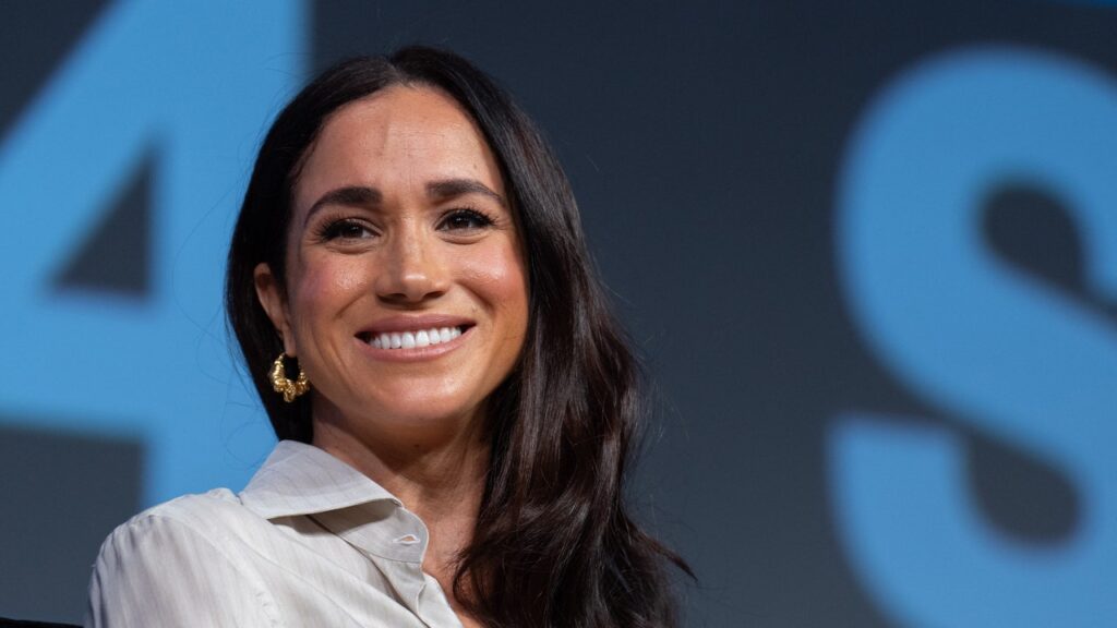 השינויים בסימן המסחרי של Meghan Markle היו "צפויים", אומר מקור